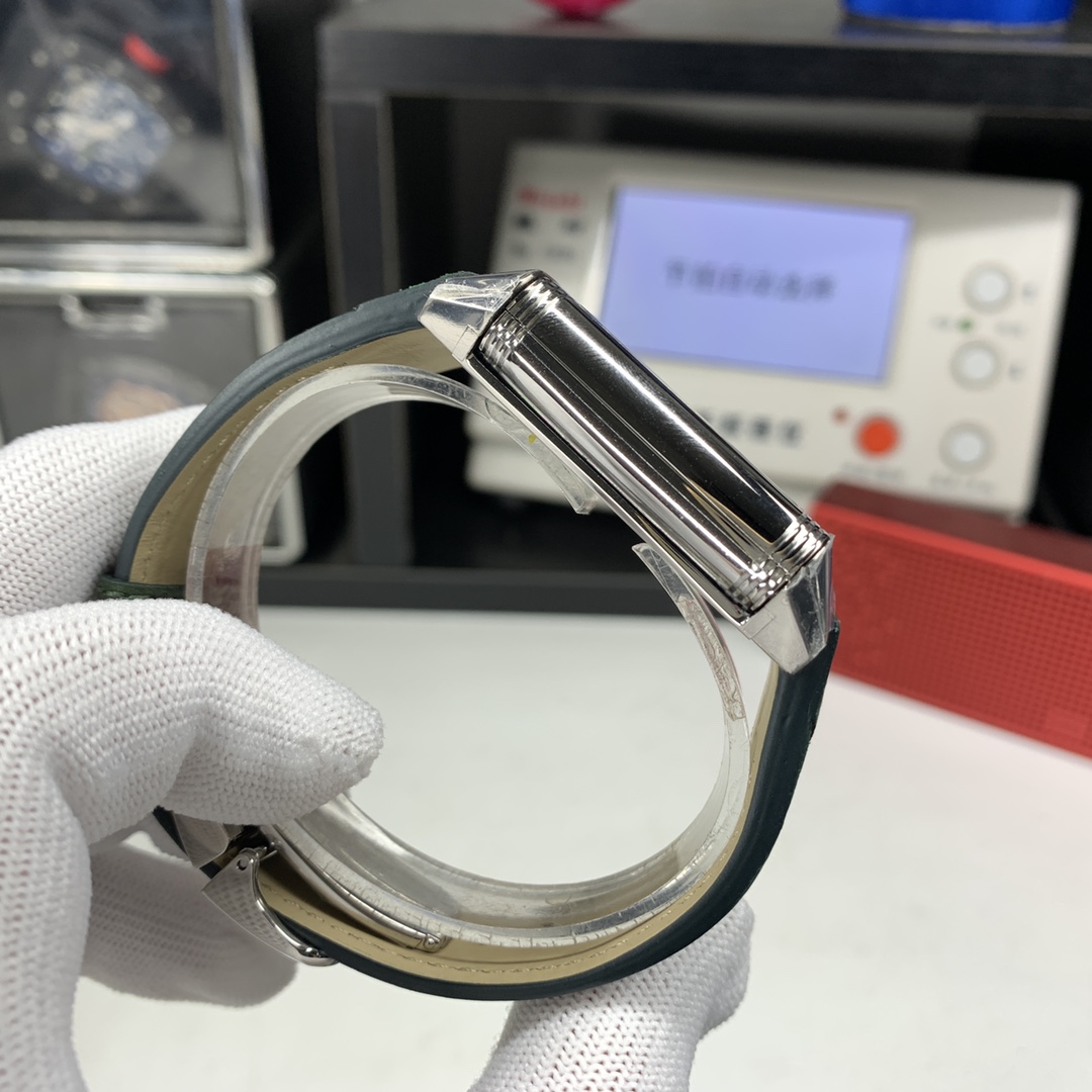 Jaeger-LeCoultre Reverso Tribute Duoface Men's Watch | Manual Movement | Sapphire Crystal