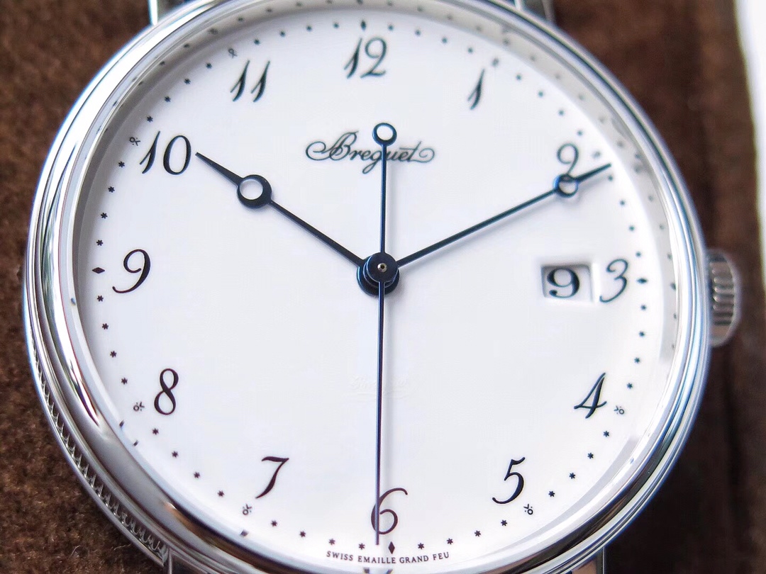 Breguet Classique 5177BB/12/9V6 Men's Manual Wind Watch | Swiss Haute Horlogerie, Silver Guilloché Dial,