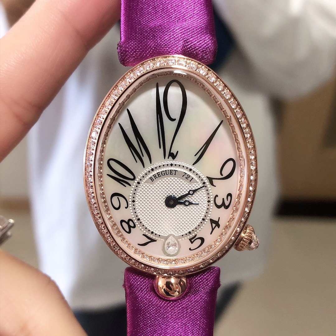 Breguet Reine de Naples 2025 | Oval Diamond Crown & Moonphase | Summer Gala Essential