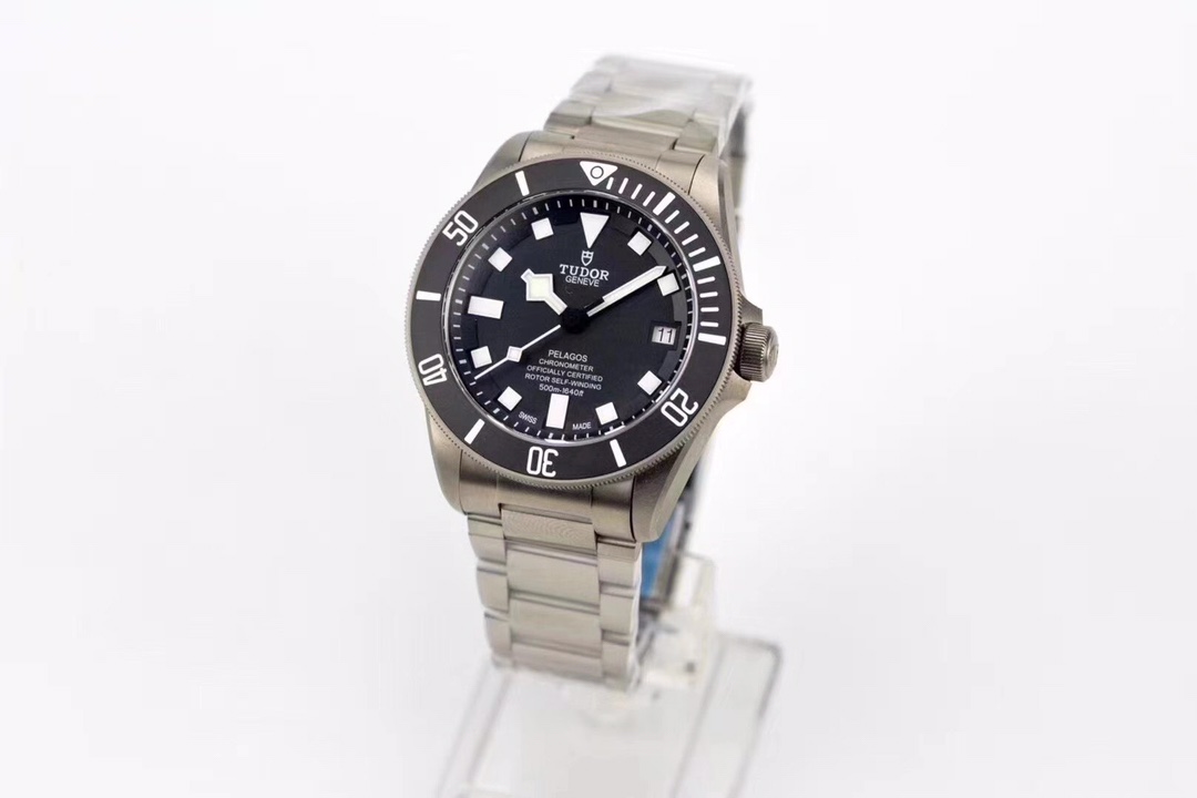 Tudor Pelagos FXD Black Battle Axe Watch - Premium Dive Automatic | Buy Now with Global Shipping