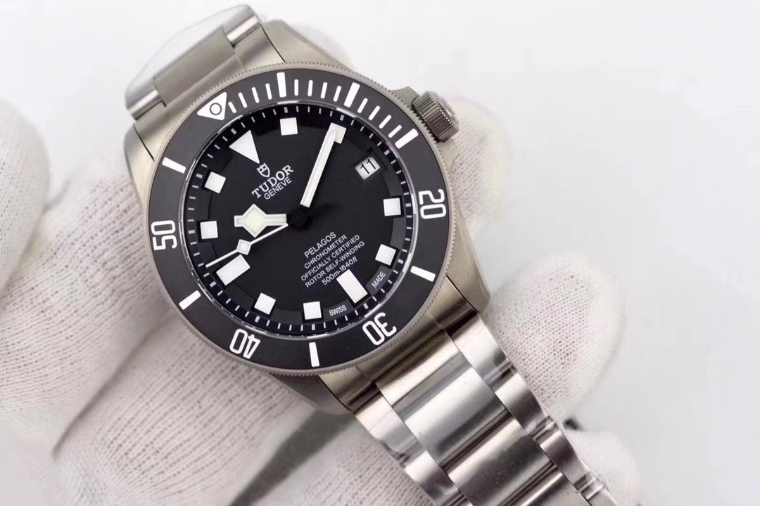 Tudor Pelagos FXD Black Battle Axe Watch - Premium Dive Automatic | Buy Now with Global Shipping