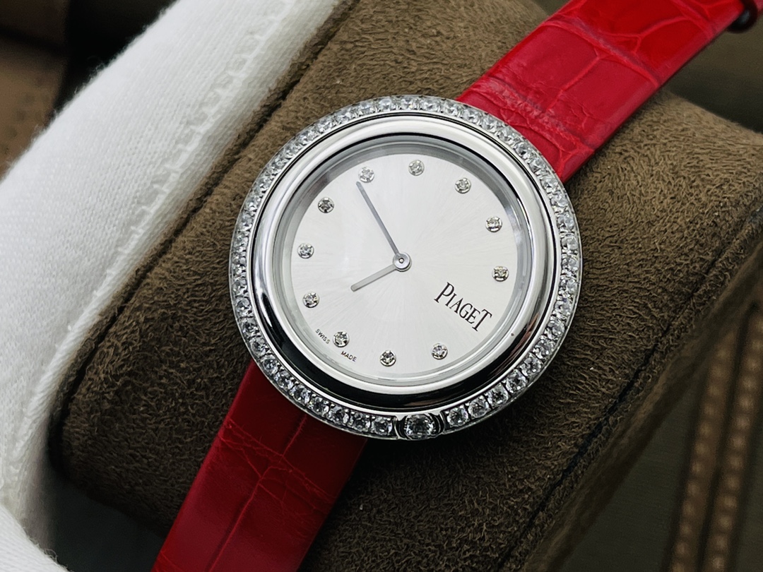 Turn Destiny with Piaget: Possession Collection's Spinning Gold Bracelet, Diamond-Accented Unisex Luxury