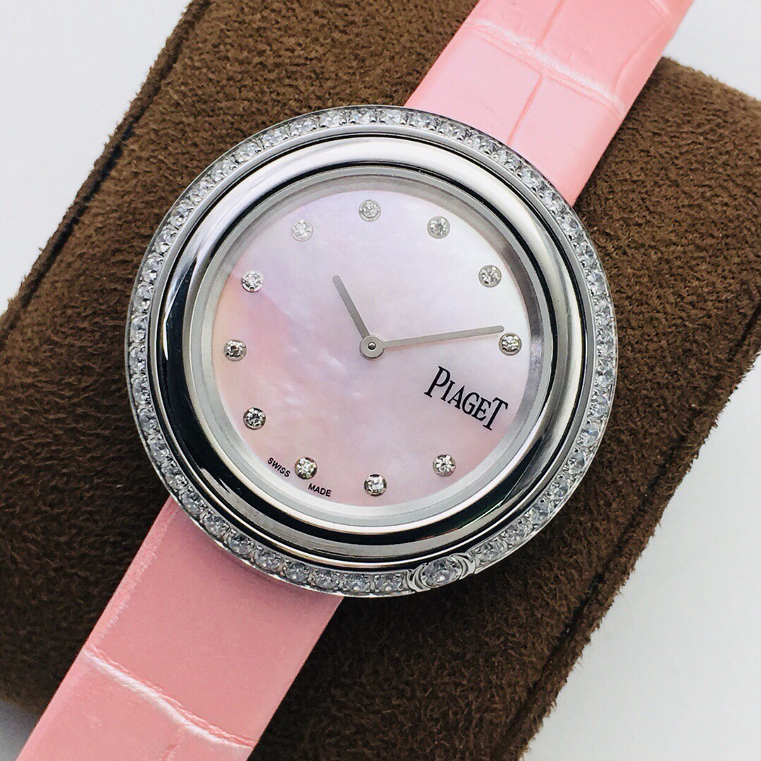 Piaget Possession Rotating Bezel Luxury Watch - Symbol of Fortune & Elegance |