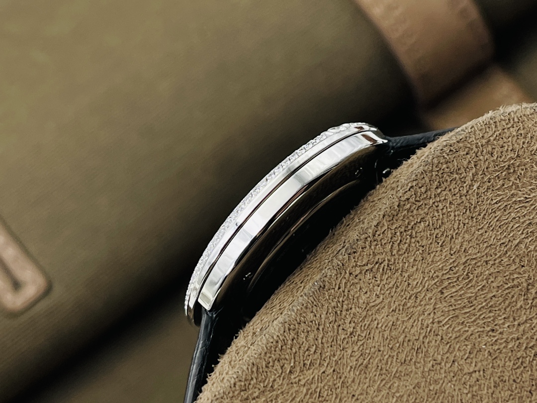 Piaget Iconic 'Wheel of Fortune' Watch: 360° Rotating Bezel in 18K Rose Gold | Free Engraving & Global Shipping