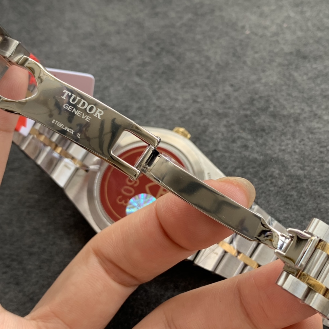 Tudor Royal 41mm Men's Watch - Swiss Automatic Date Silver Dial | Free Global Shipping