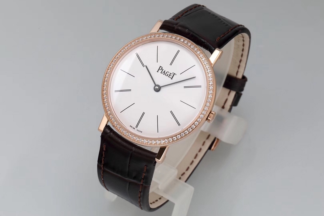 Piaget Altiplano Meteorite Dial: Cosmic Fragments Encased in 4.3mm Slimness | NFT Authentication