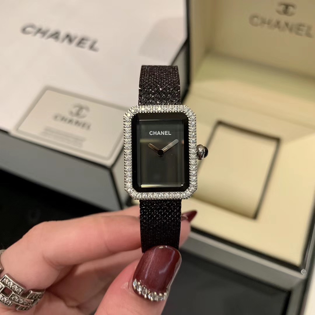 NEW Chanel Boy·Friend Women's Watch Summer 2025 | Beige Gold Square Case | Diamond Bezel & Sapphire Crystal | Swiss Quartz Bracelet