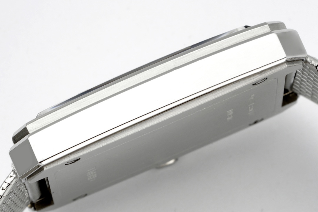 Authentic Cartier Boy.Friend Watch 28mm | Swiss Made Square Dial | Roman Numeral Markers + Date