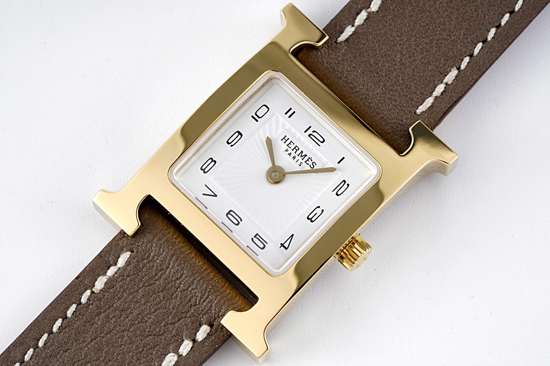HERMÈS Heure H 1996 Philippe Mouquet Legacy: Recycled Gold H-Case, Vegetable-Tanned Barenia｜Pre-Millennium Icon