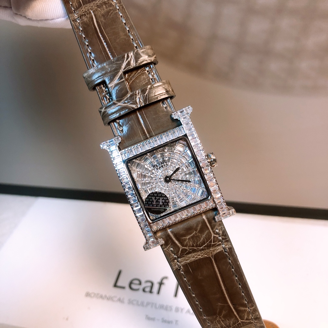 HERMÈS H-our Square Architecture: 2.8CT VVS Diamonds, 18K Gold Prong Setting|Haute Joaillerie Light Dynamics
