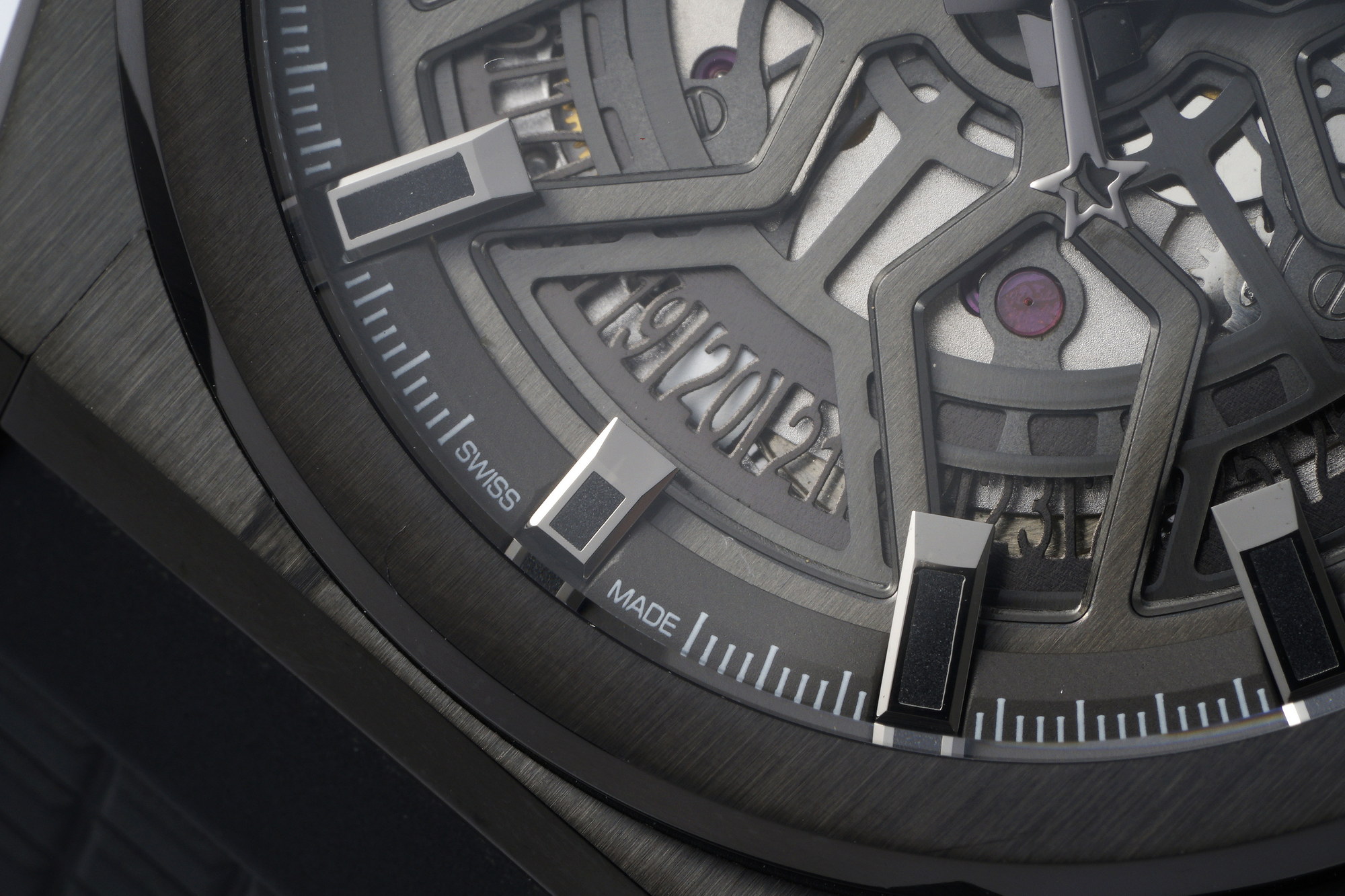 ZENITH DEFY 2025 Pro Edition: COSC-Certified Elite 9012 Movement | 50hr Power Reserve | Duty-Free Shippin