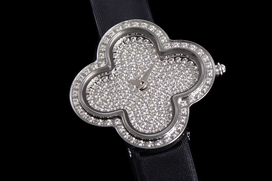 Van Cleef & Arpels Exclusive: 38mm Ronde des Papillons in 18K Rose Gold, Diamond Bezel – Last Unit Available*