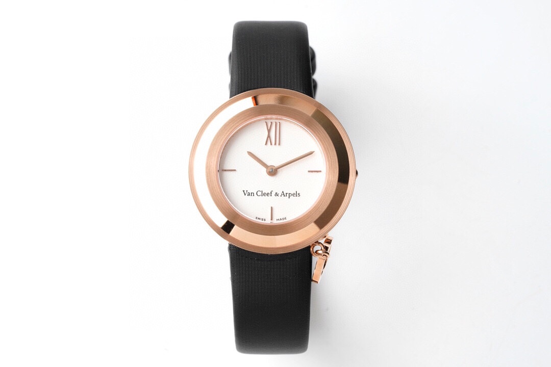 Van Cleef & Arpels™ Charms Gold Watch | Hand-Engraved 18K Yellow Gold Links & Movable Diamond Charms – Swiss Horology Artistry