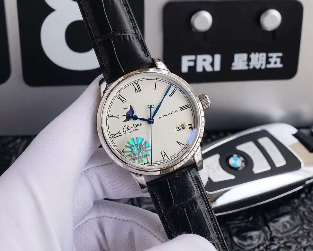 June 30 Exclusive: TW Glashütte Senator Panorama | 1:1 Moon Phase & Big Date, Genuine Leather – Last 5 Units w/ District Engraving ✓ DDP