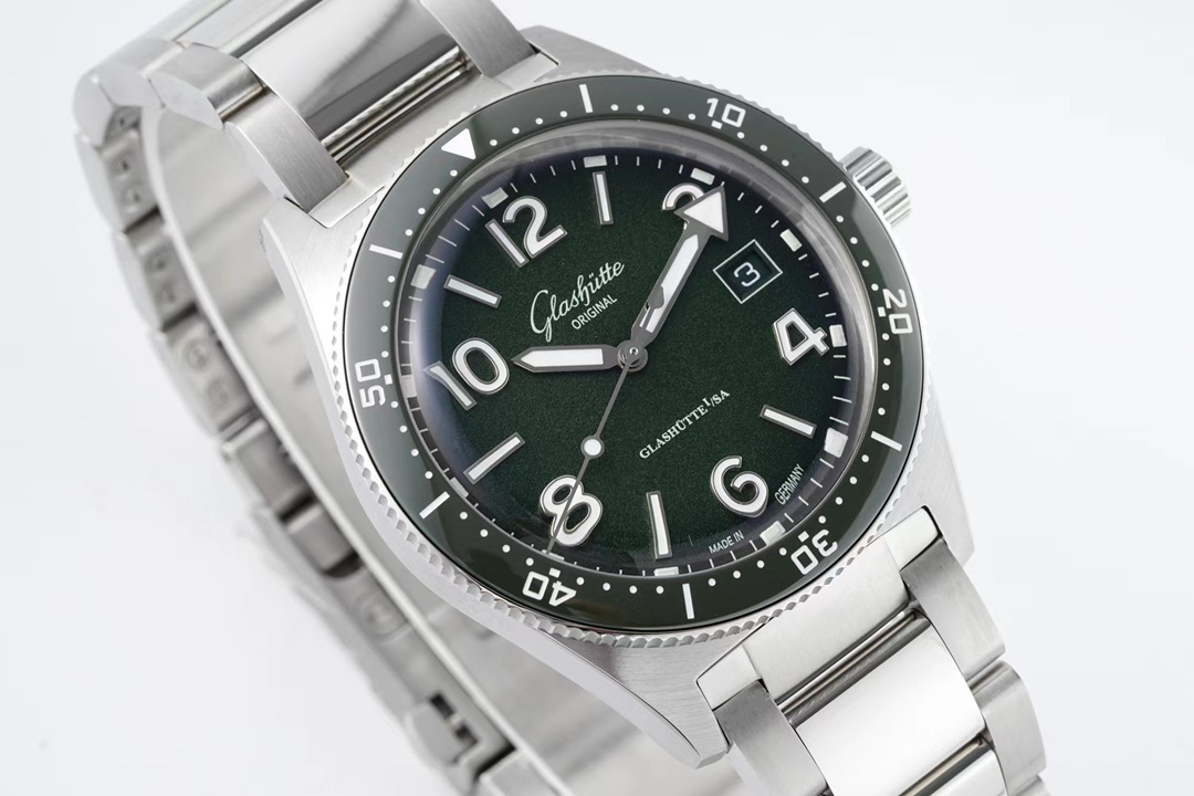 German Engineering Mastery: RXW Pioneer Chronometer | Sapphire Caseback, 48h Power Reserve ✦ COSC Certified