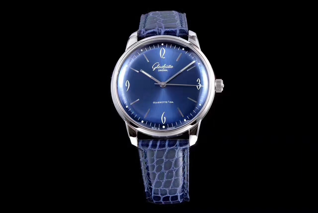 June 30 Exclusive: Glashütte Original Sixties 39mm | Dome Sapphire, Sunburst Blue Gradient Dial – Last 5 Units w/ Free Engraving