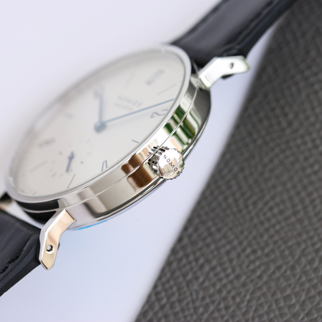NOMOS Ahoi Ref.555 | 40.3mm Steel Case | 200M ISO 6425 Certified | Neomatik Ultra-Thin (3.1mm)