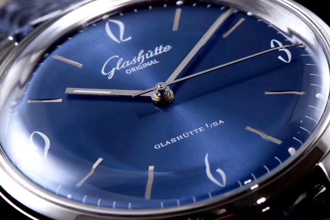 June 30 Exclusive: Glashütte Original Sixties 39mm | Dome Sapphire, Sunburst Blue Gradient Dial – Last 5 Units w/ Free Engraving