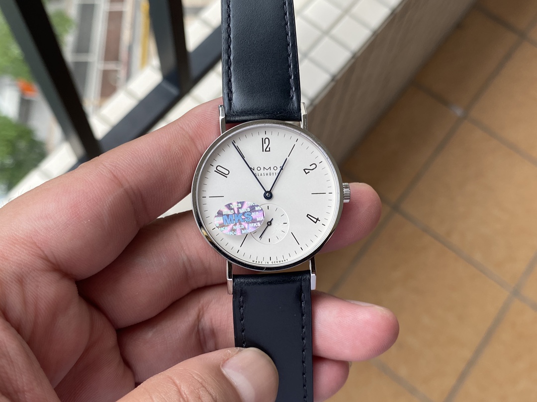 NOMOS Tangomat Ref.139 | In-House DUW 5001 Automatic | 3.2mm Ultra-Thin | Sapphire Crystal Case Back