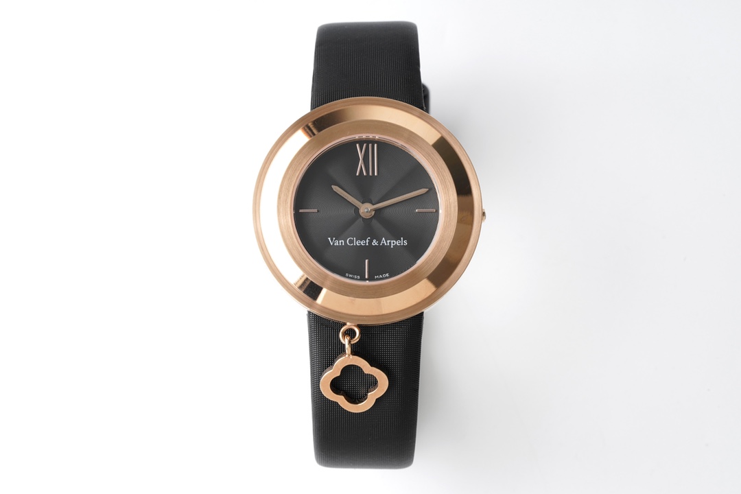 Van Cleef & Arpels™ Charms Gold Watch | Hand-Engraved 18K Yellow Gold Links & Movable Diamond Charms – Swiss Horology Artistry