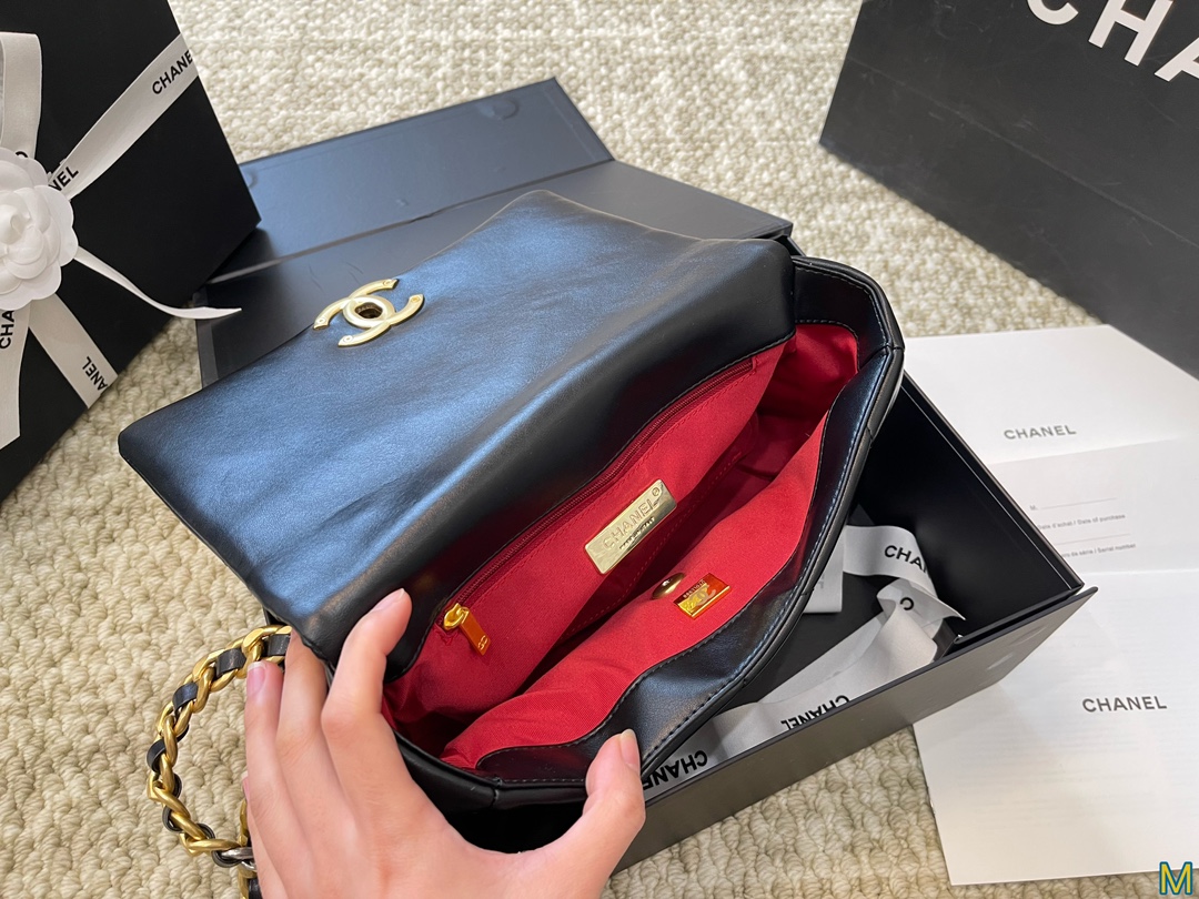 Chanel 19 bag