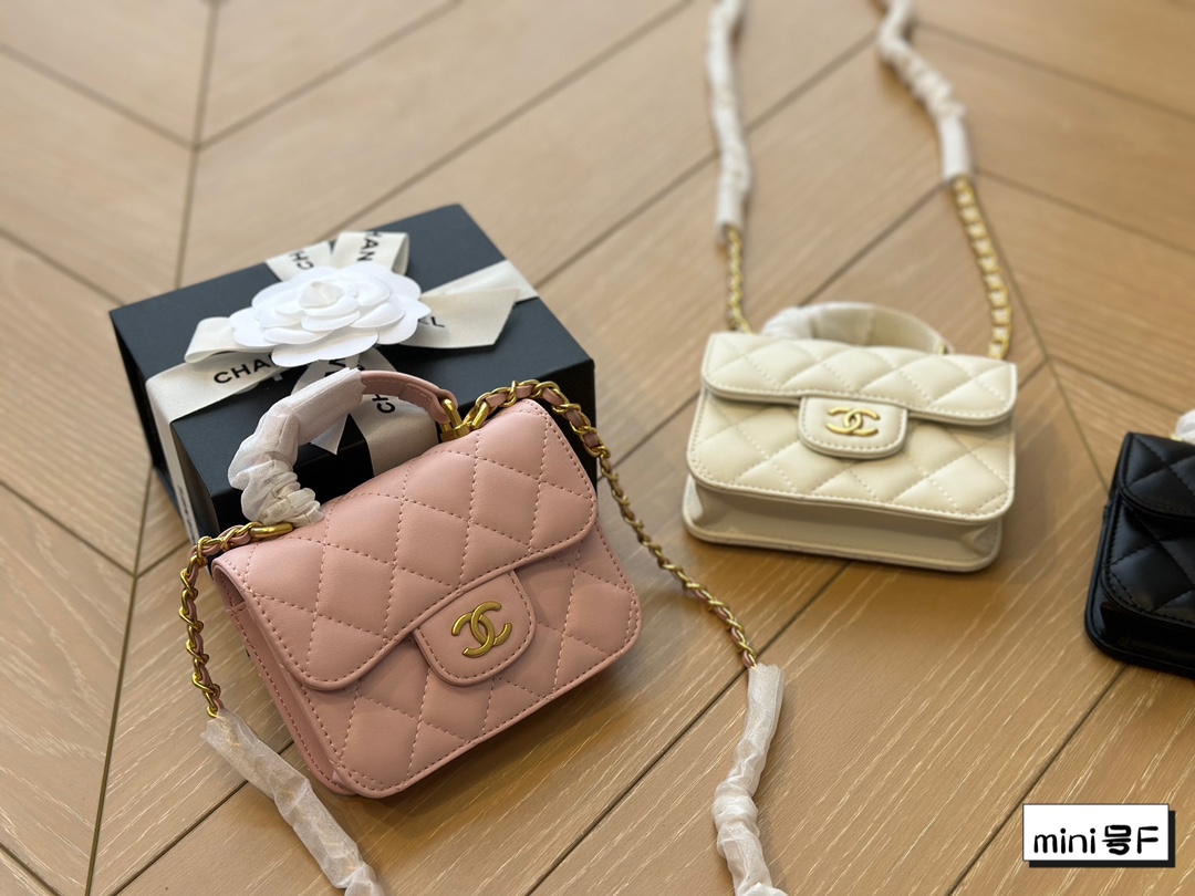 Chanel mini coco classic flap