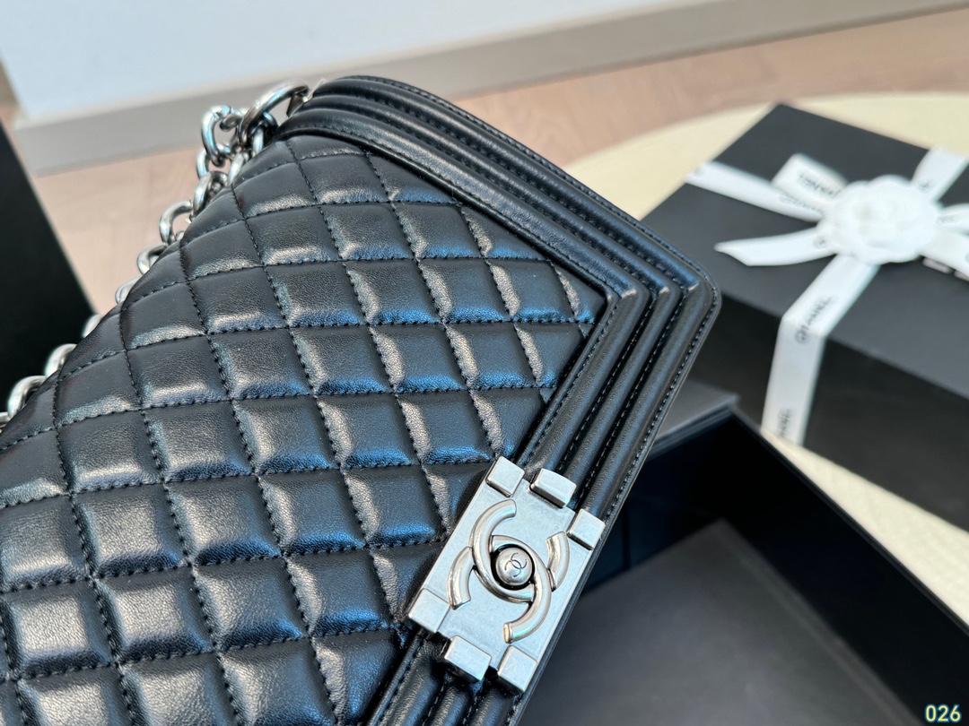 Chanel Leboy sliver 25