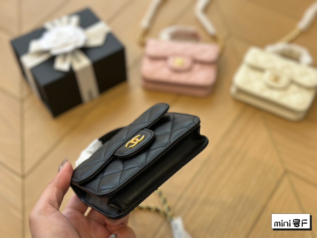 Chanel mini coco classic flap