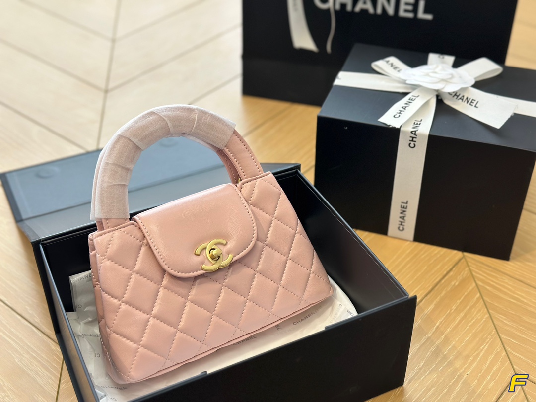 Chanel 23k kelly