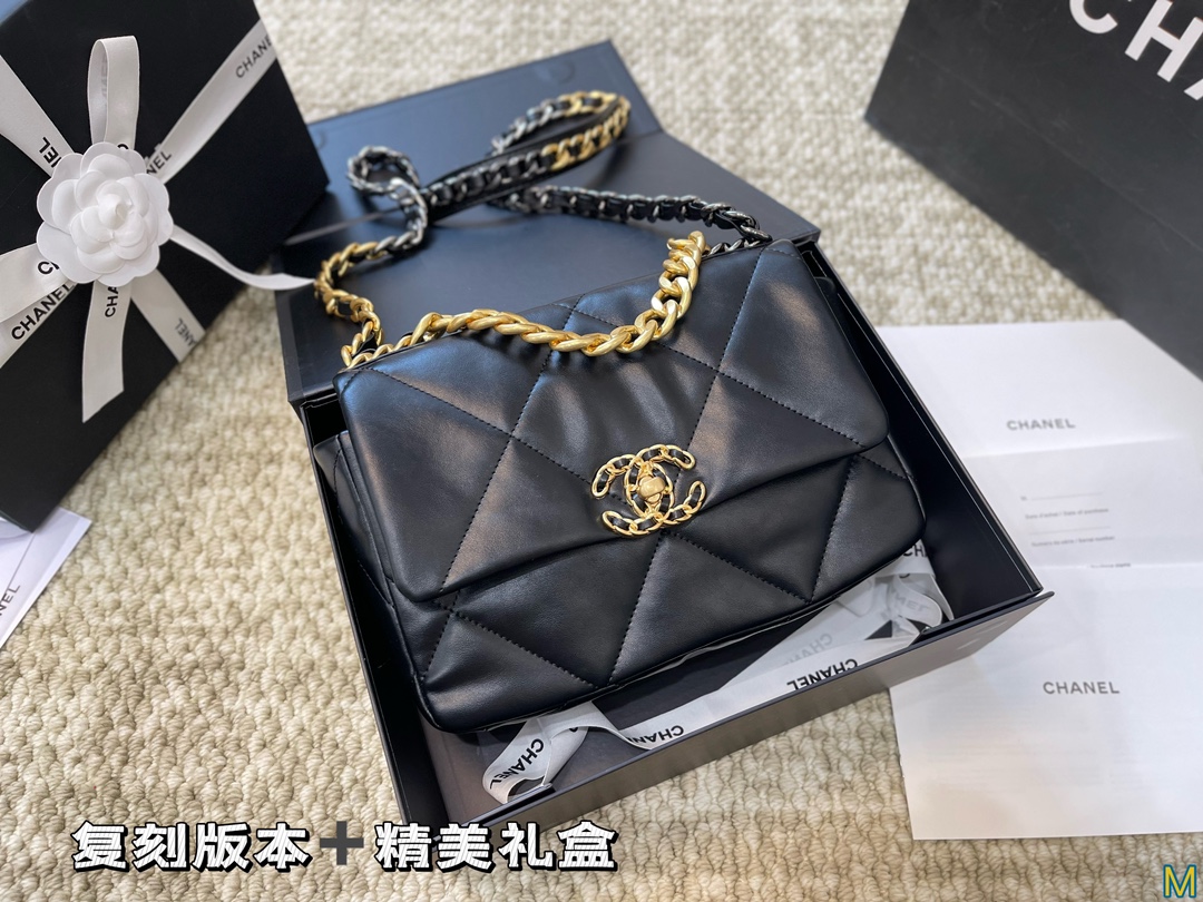 Chanel 19 bag