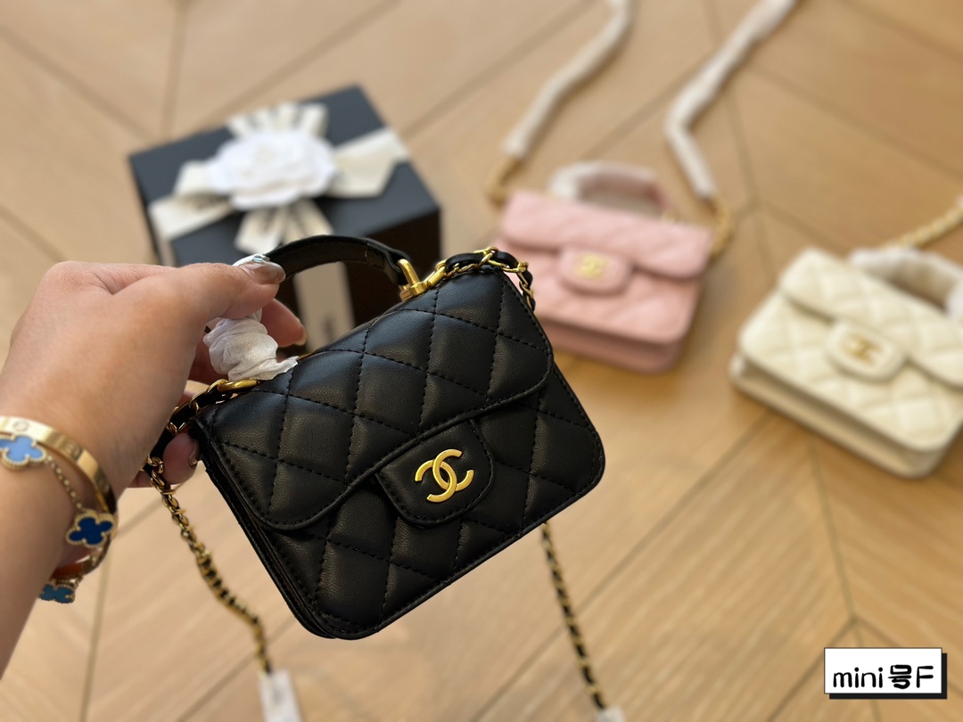 Chanel mini coco classic flap