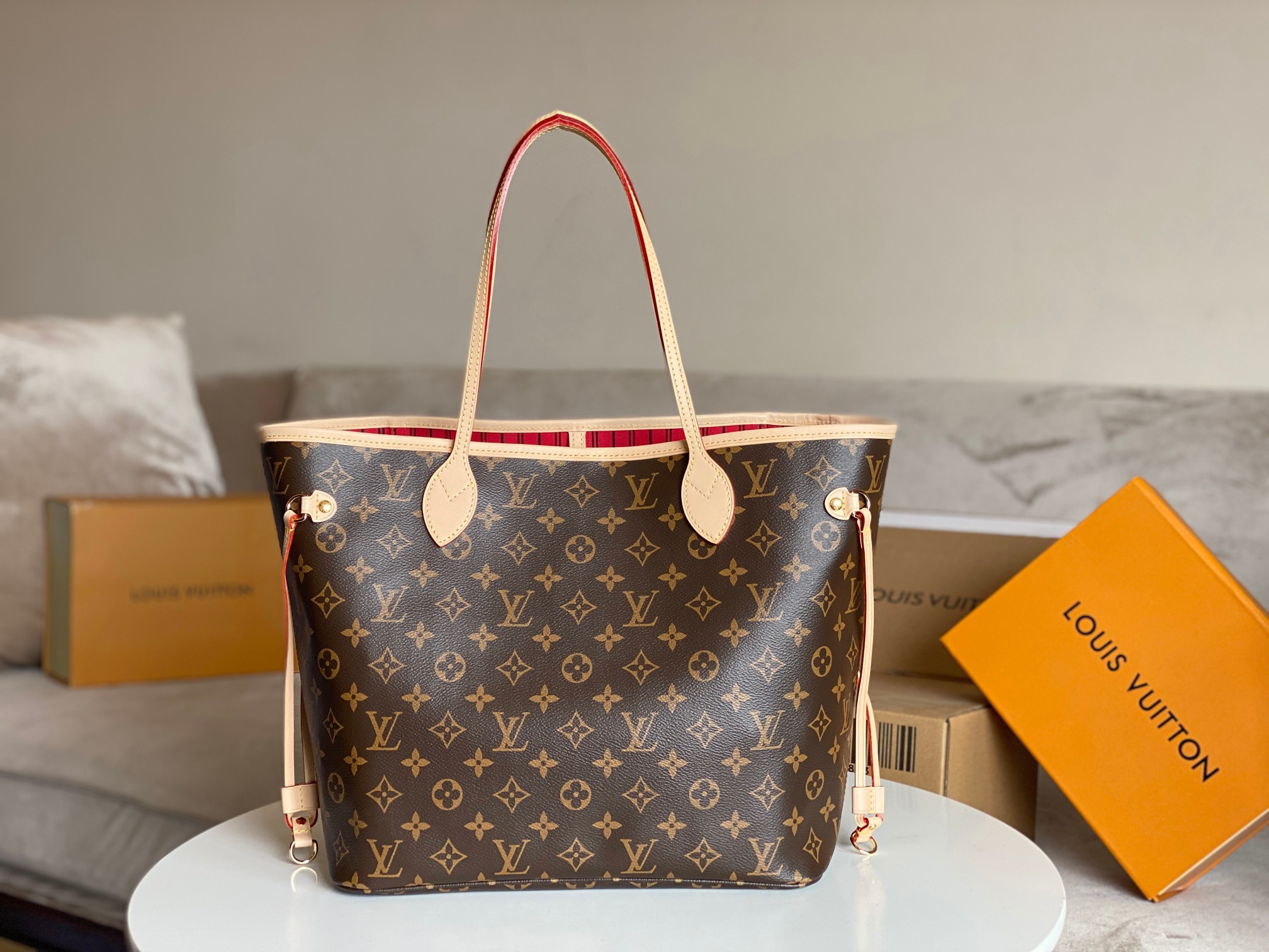 Lv neverfull
