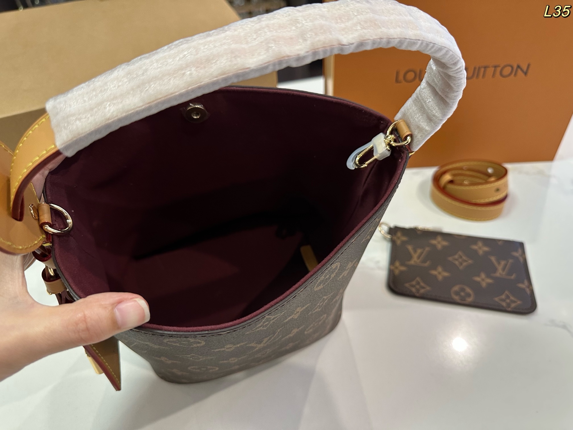 LV Bucket Bag All in BB