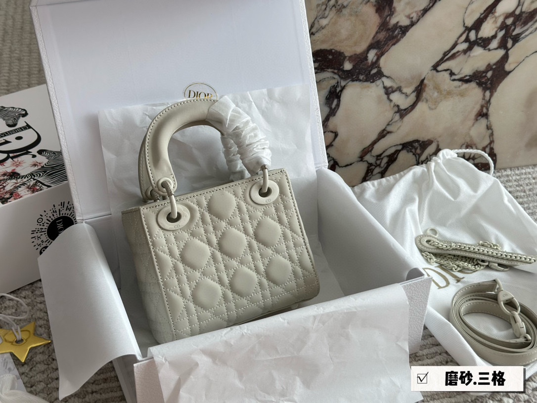 Dior Princess Diana matte model