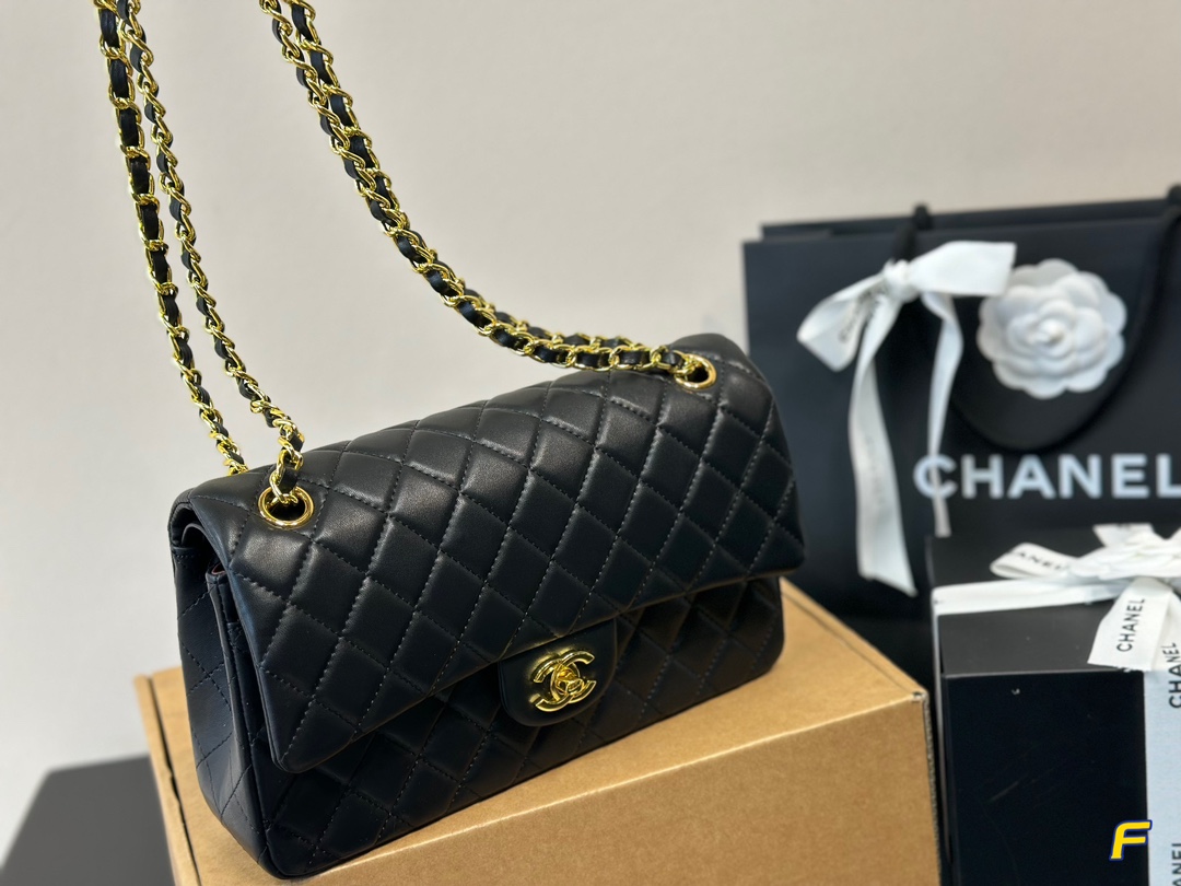 Chanel classic CF lamskin 25