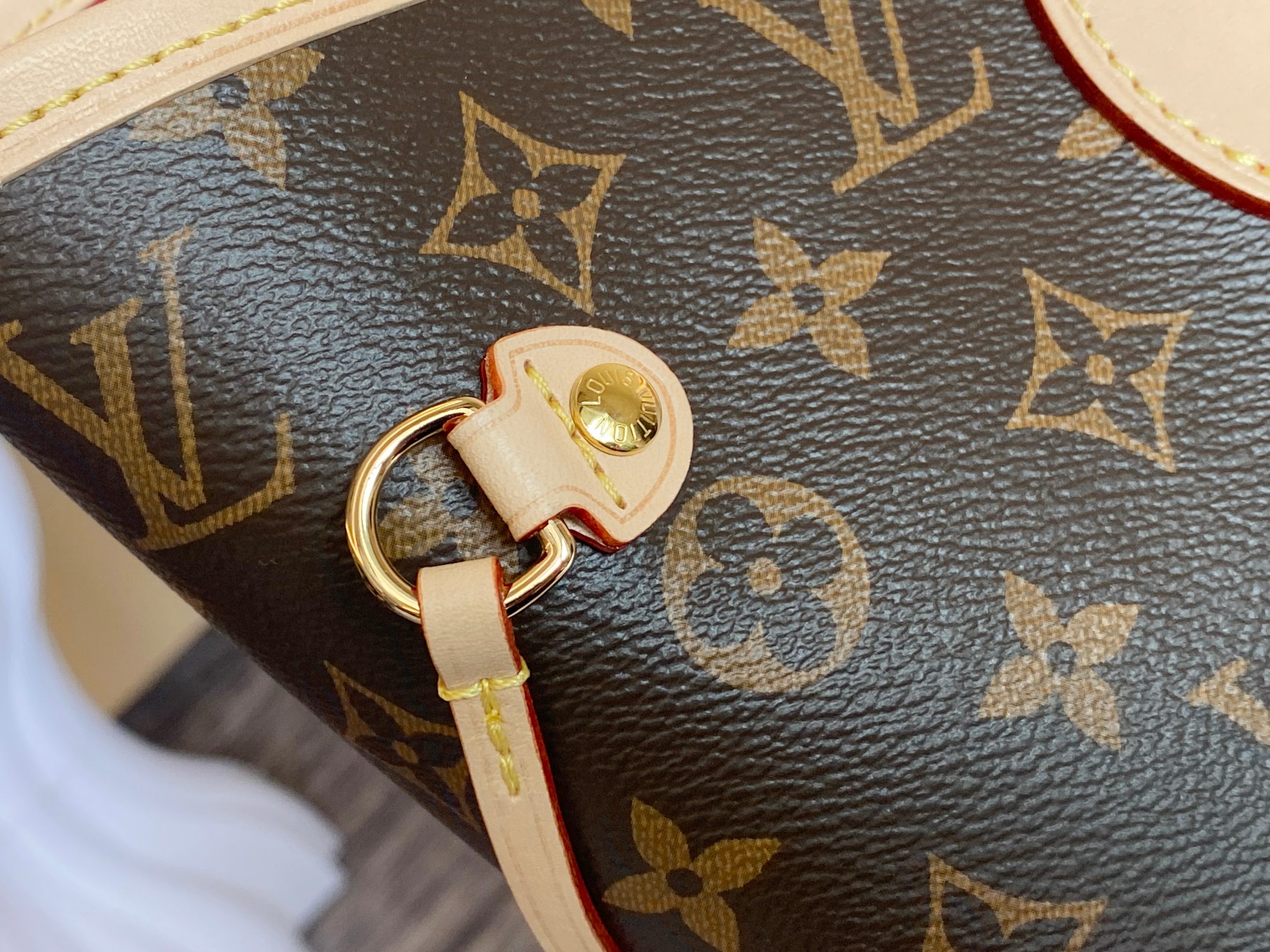 Lv neverfull