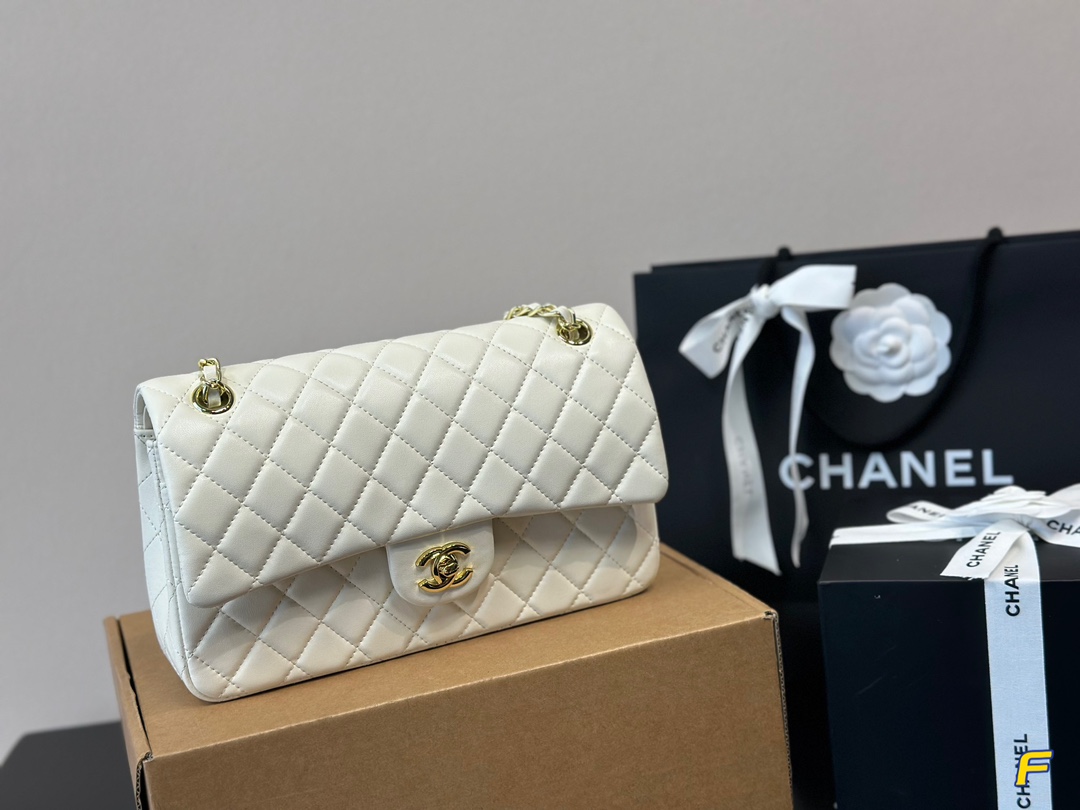 Chanel classic CF lamskin 25