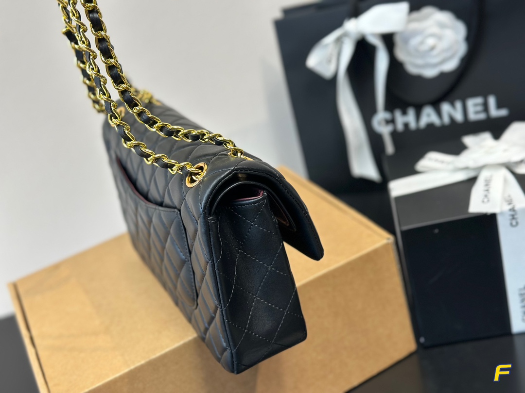 Chanel classic CF lamskin 25