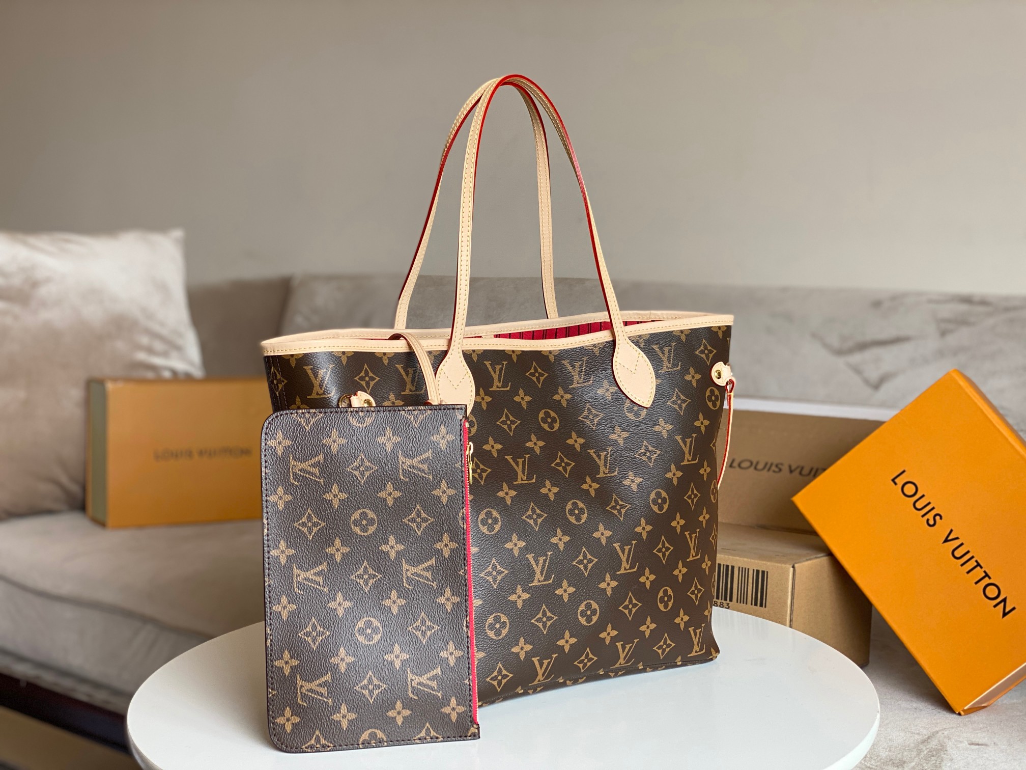 Lv neverfull