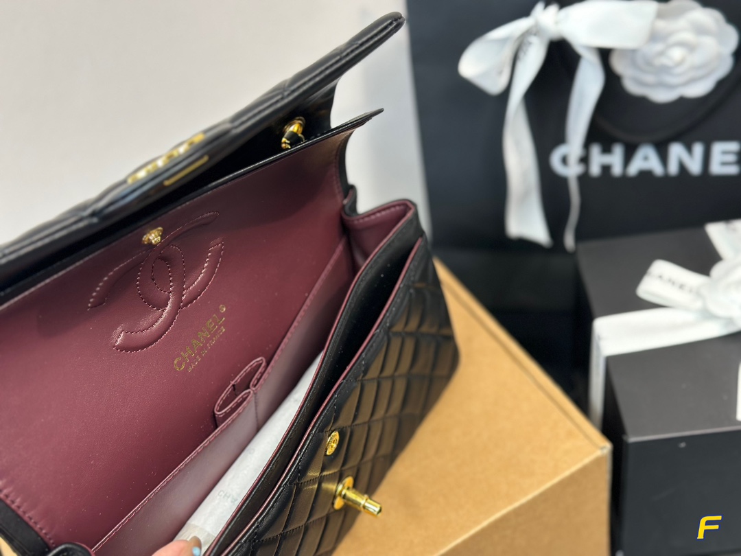 Chanel classic CF lamskin 25