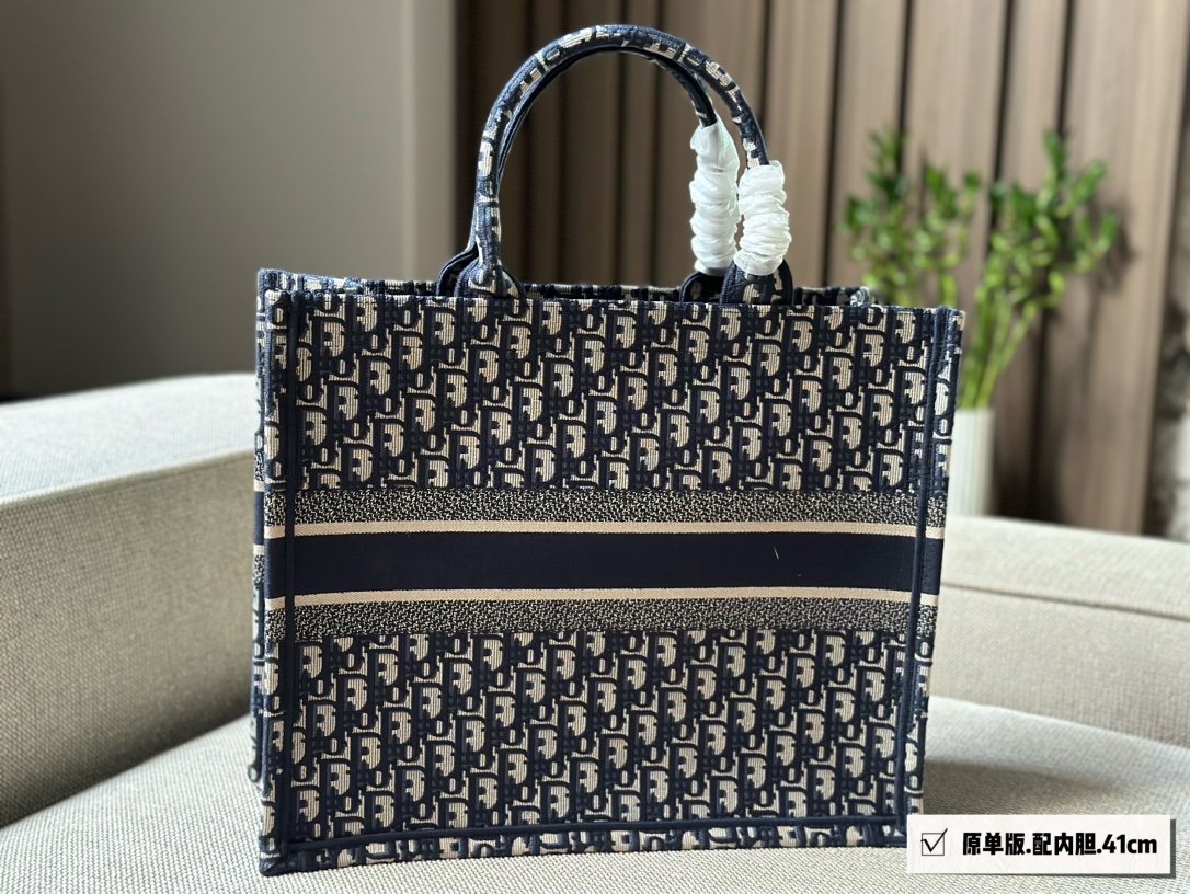 dior tote bag