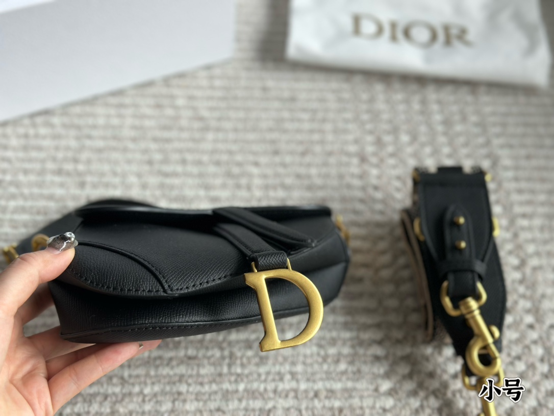 Dior Saddle Bag Black Gold