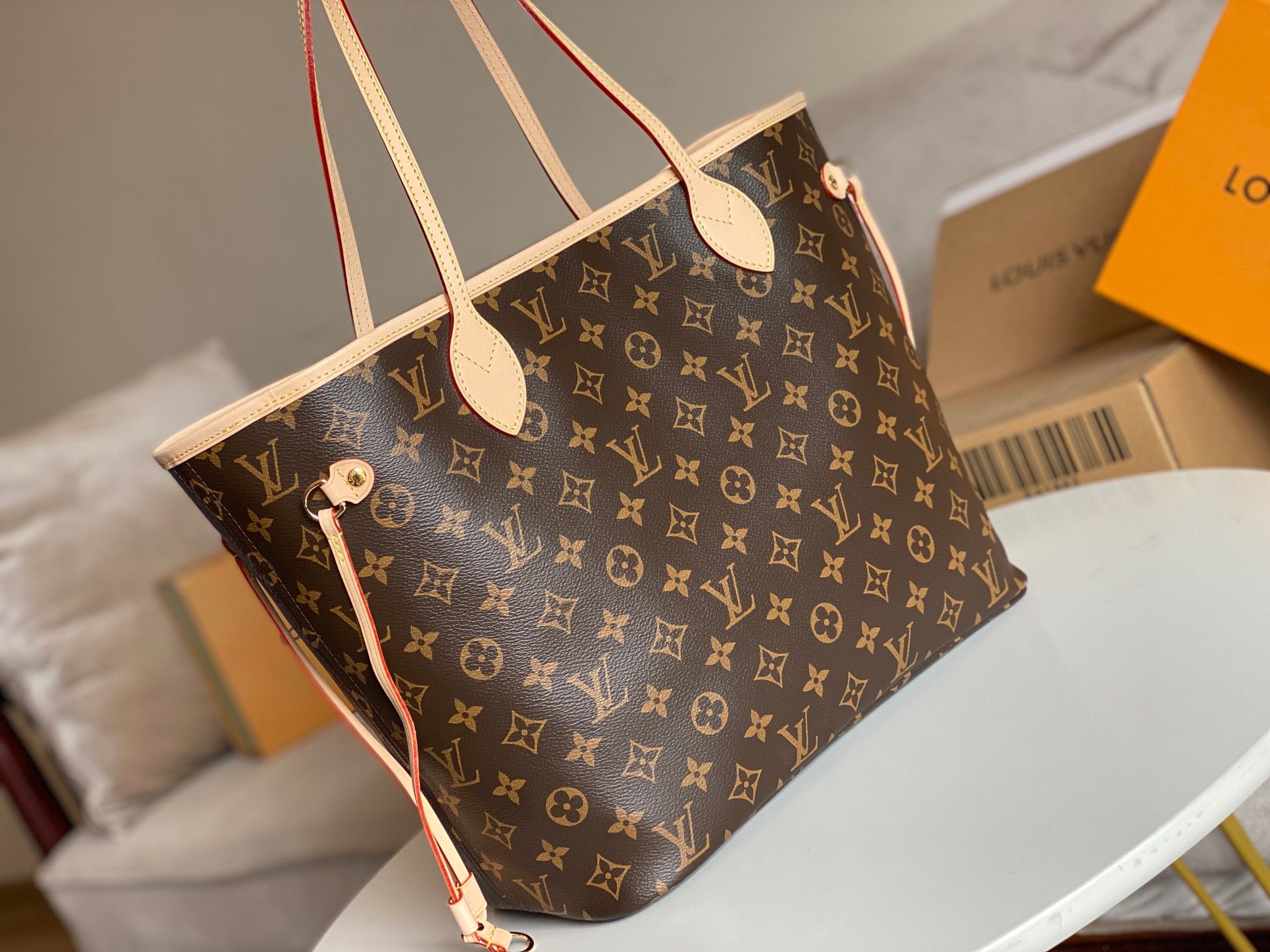 Lv neverfull