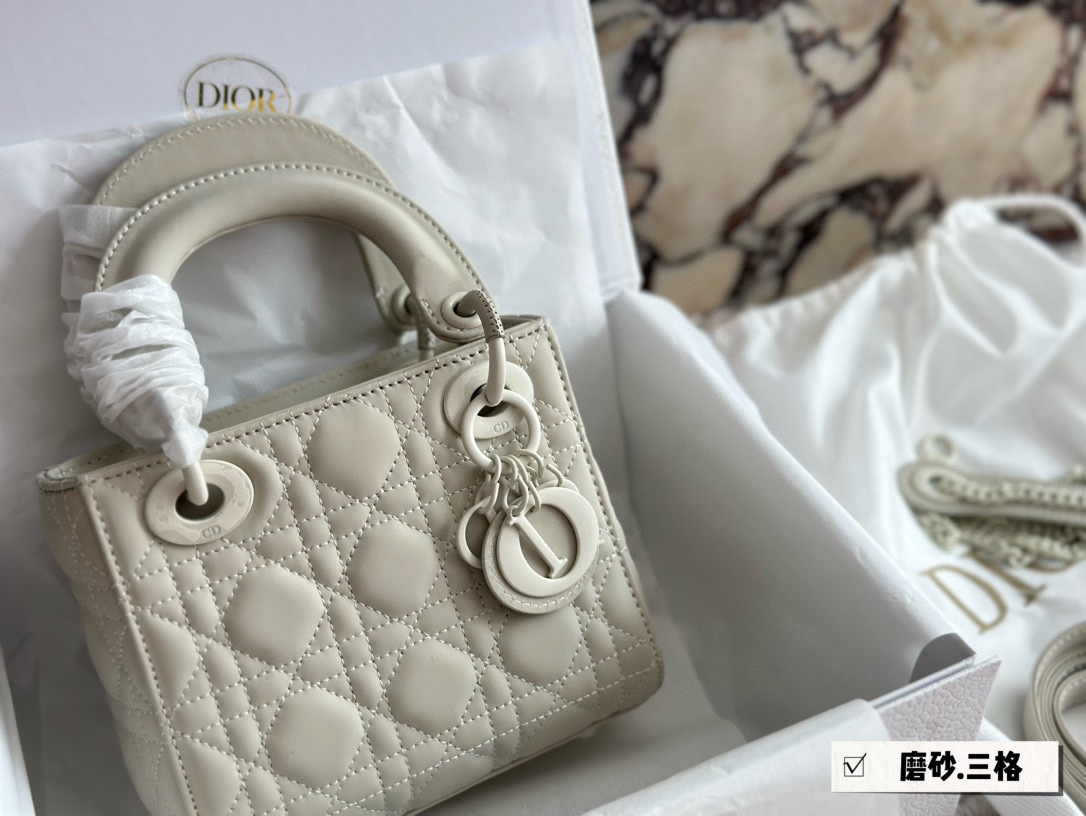 Dior Princess Diana matte model