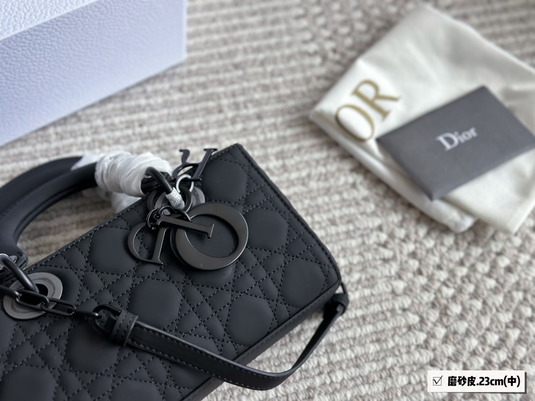 Dior lady-ioy matte leather