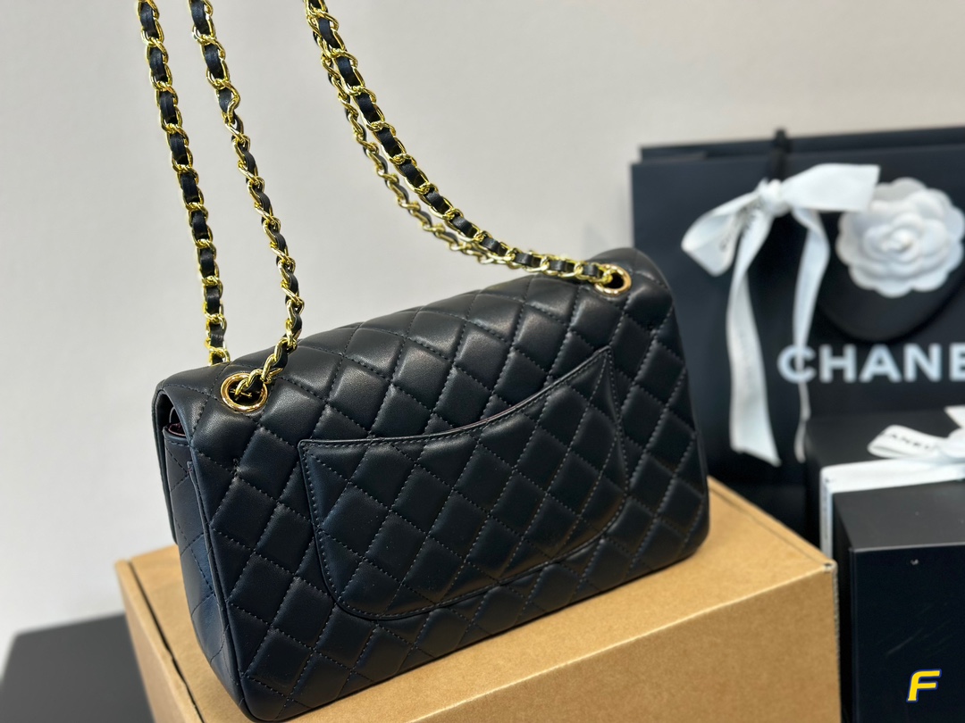 Chanel classic CF lamskin 25