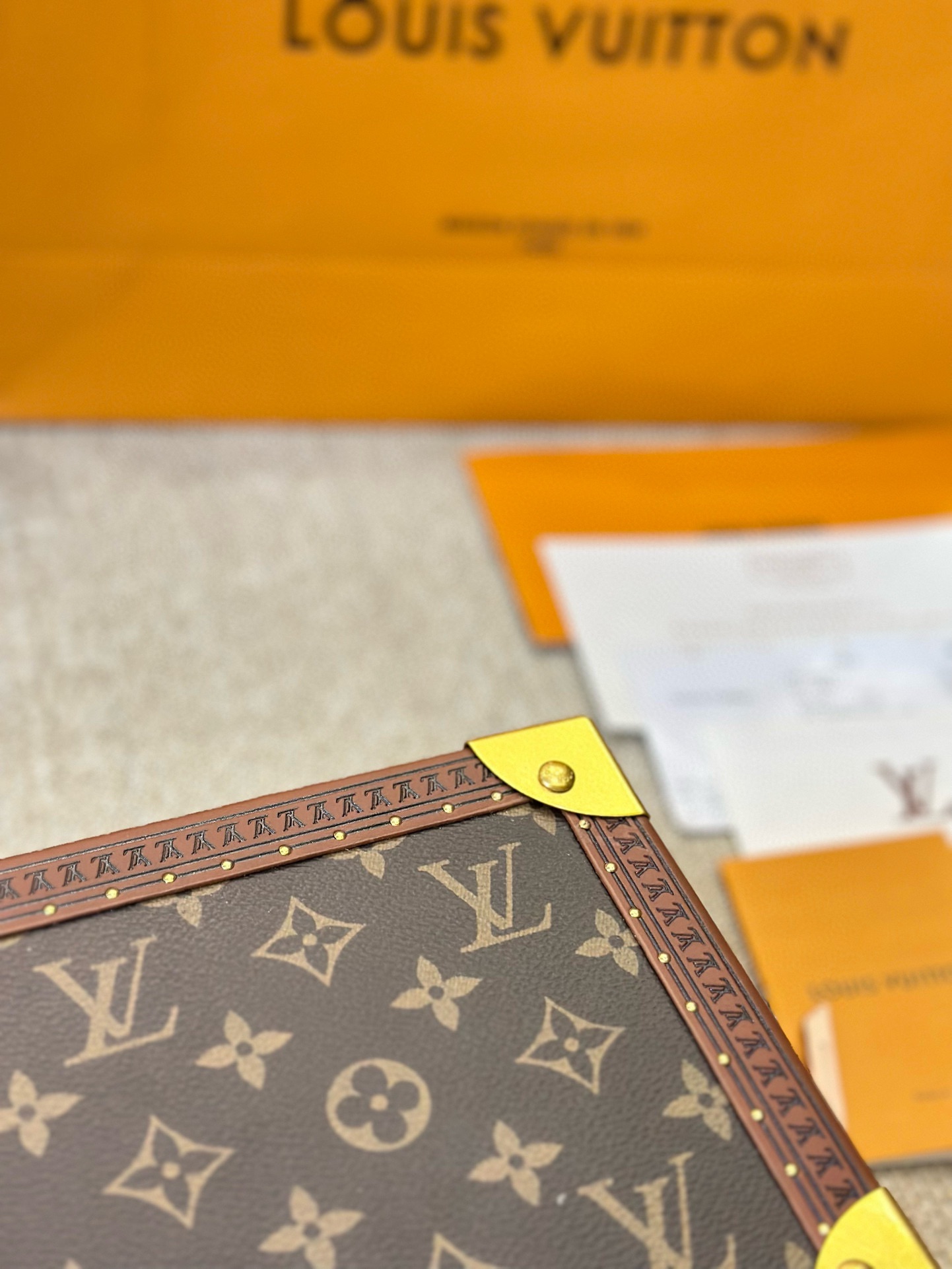 LV hard case storage box