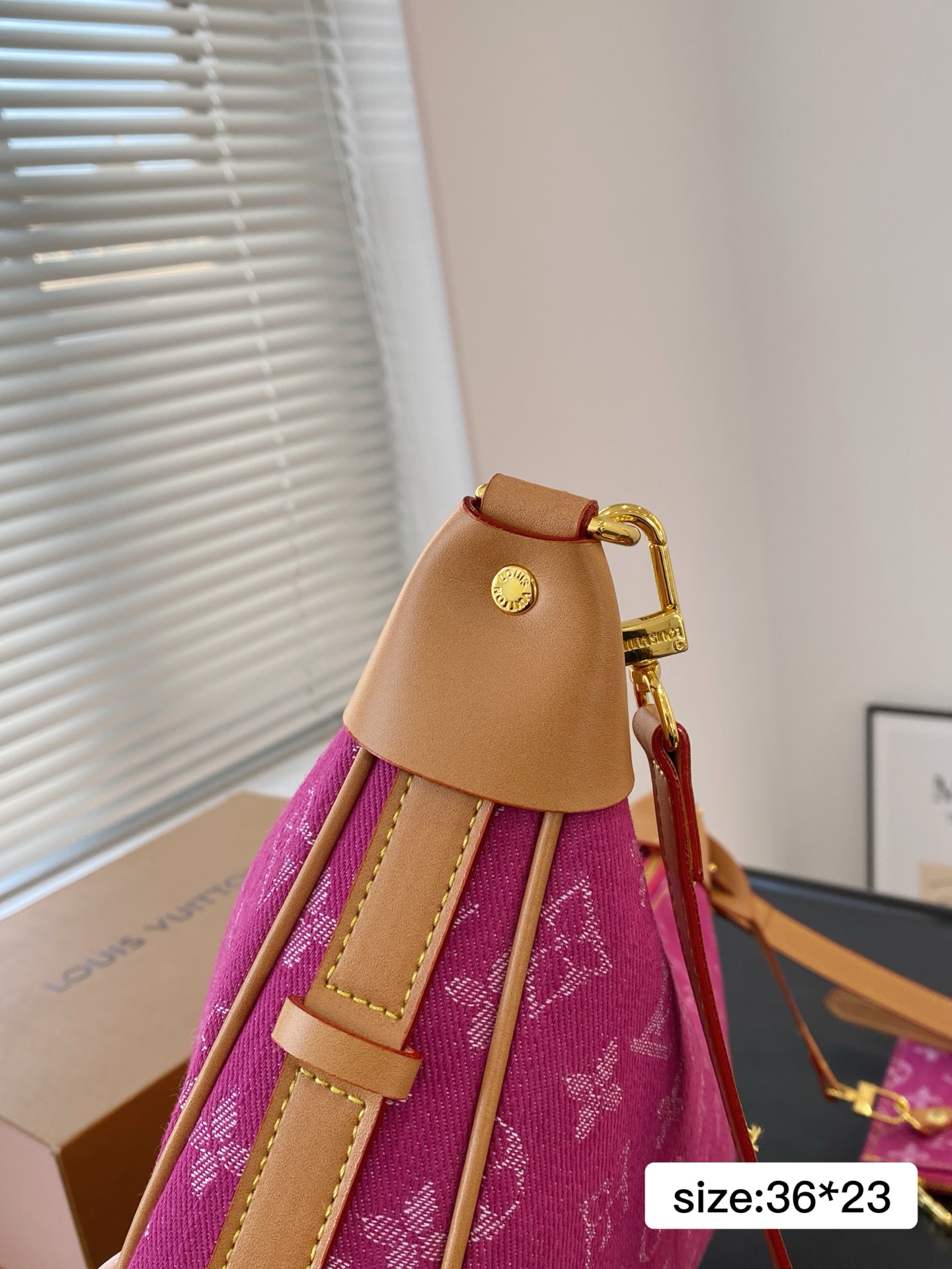 LV large pea bag