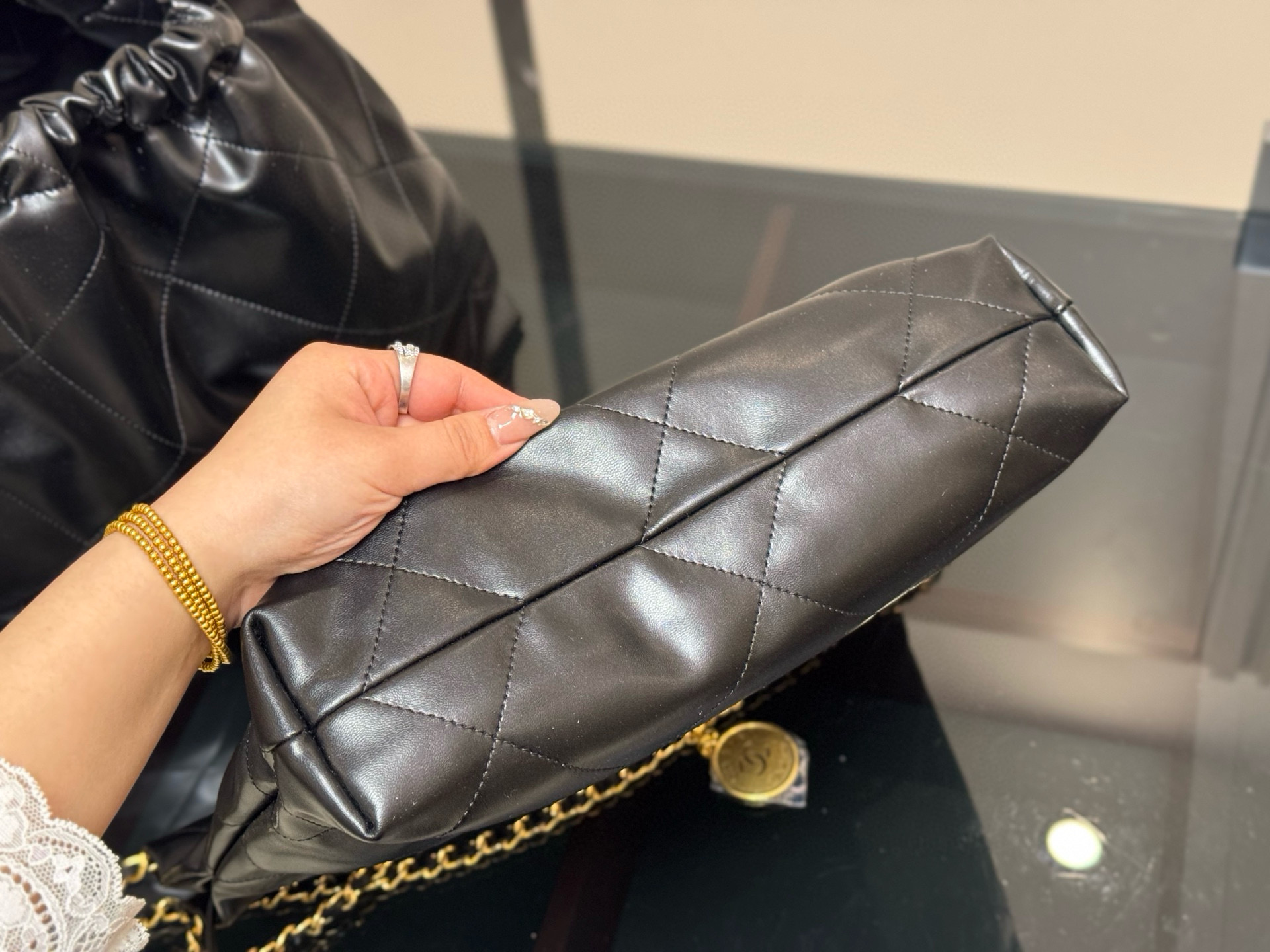 chanel 22 bag golden hareware