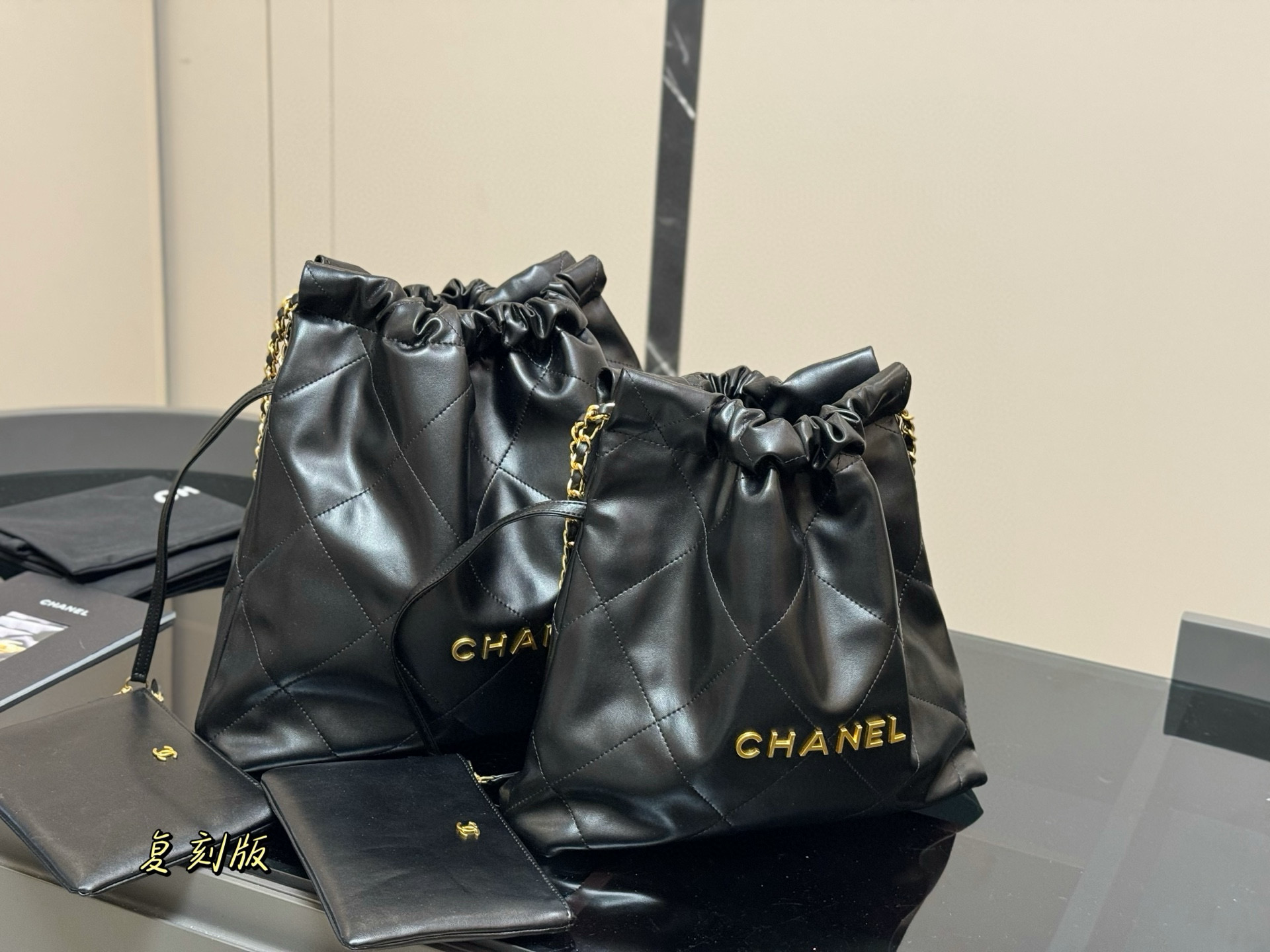chanel 22 bag golden hareware